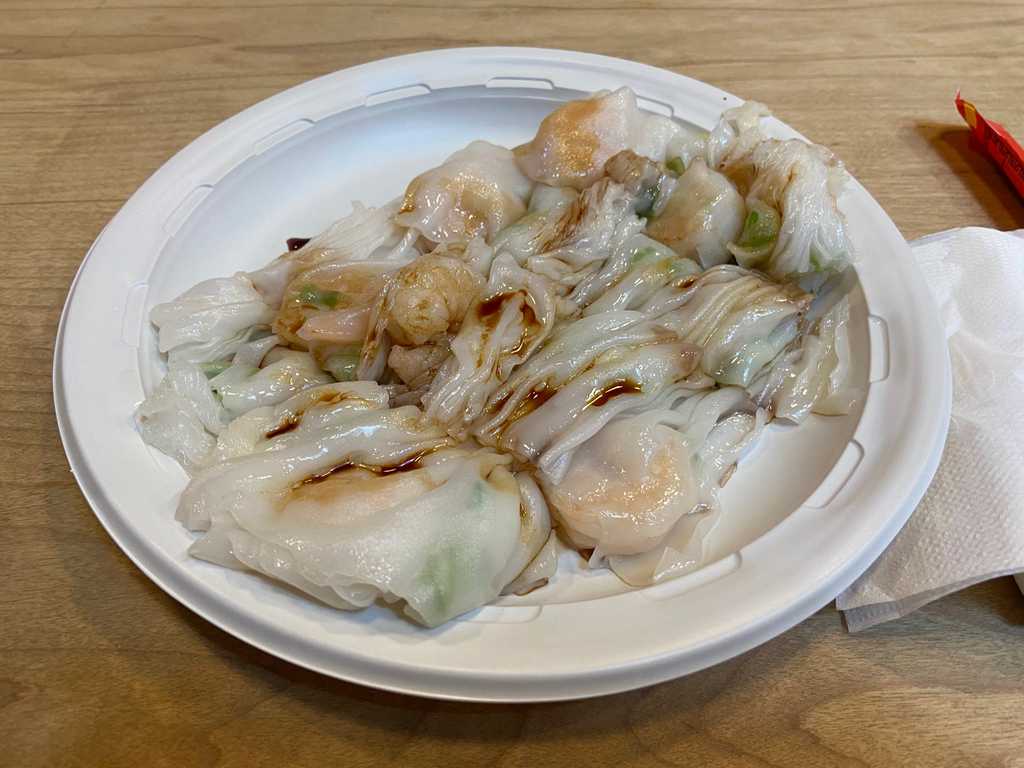 Shrimp rice roll